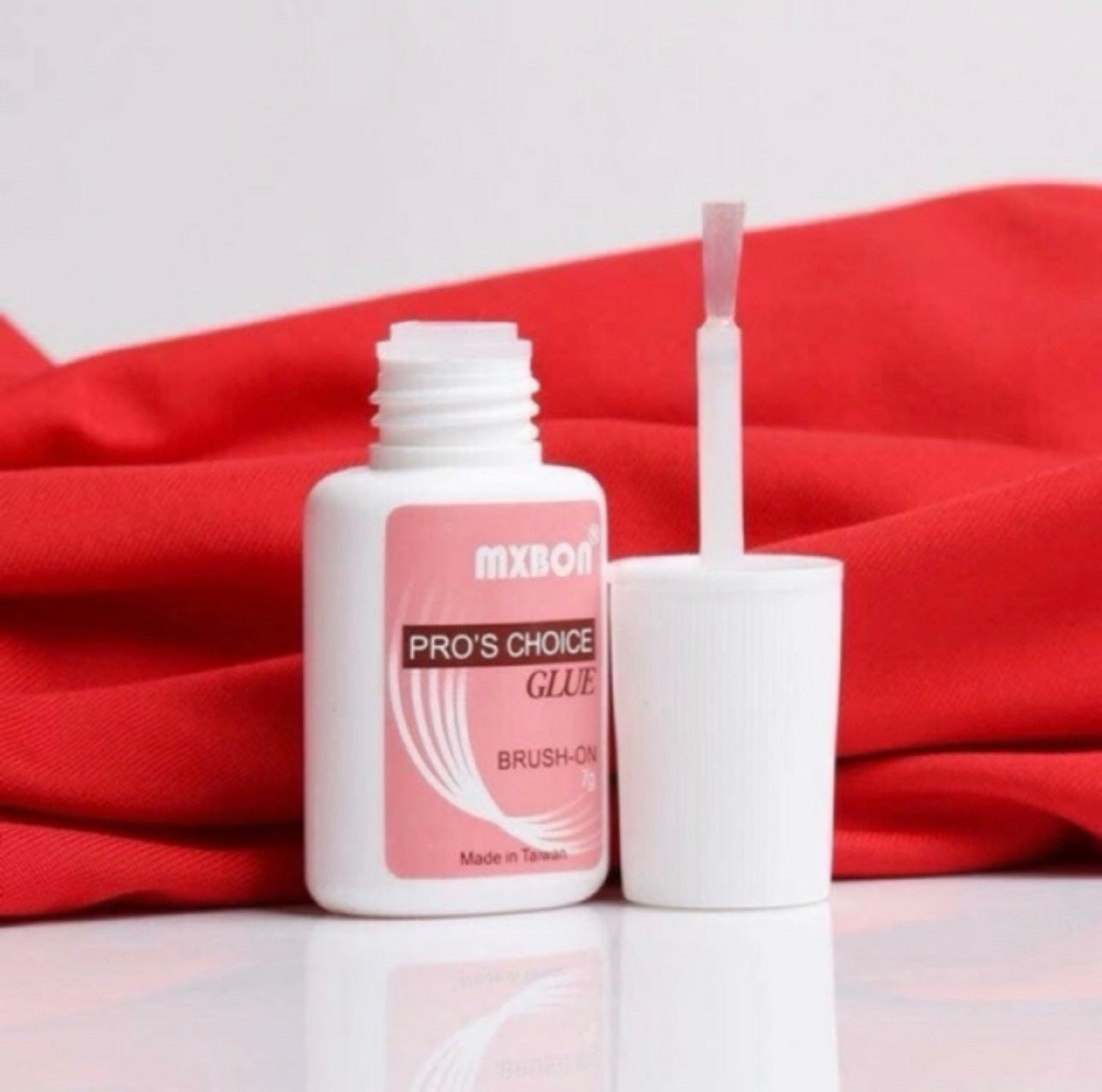 Pega de brocha para uñas